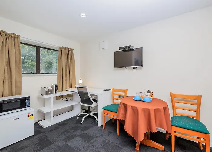Greenlane Motel