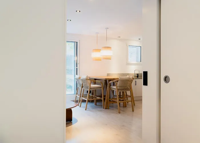 Canvas Apartments&Lofts