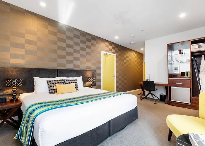 Hotel 115