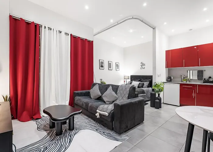 Nice Renting - Gallo - New Modern Loft Old Town Massena