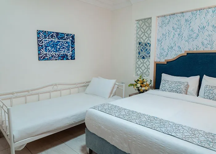 Gallery Hotel