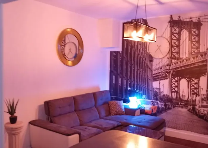 T2 Cosy autonome h24 Parking privé attenant TV 165cm Netflix wi-fi au Rez-de-chaussée