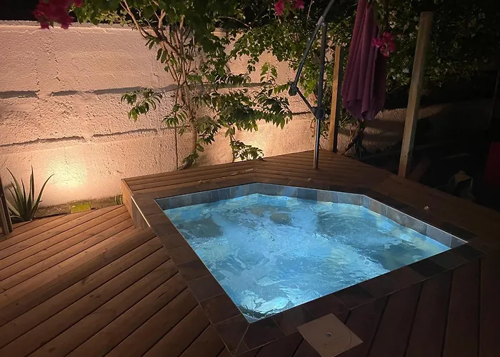 Les Coulirooms - Suite avec jacuzzi et grande terrasse