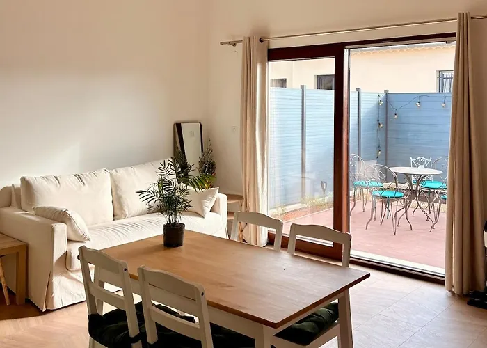 Esprit Lubéron, Le Romarin, logement entier