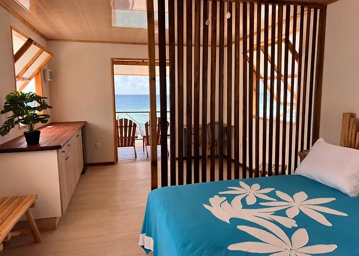 Hakamanu Lodge