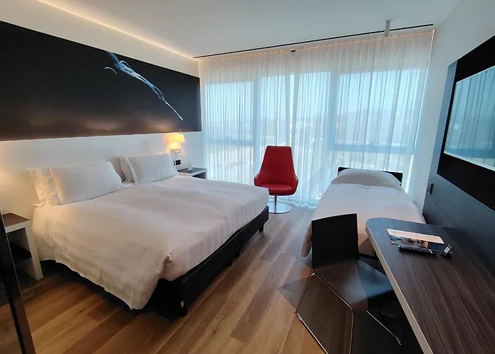 Life Hotel