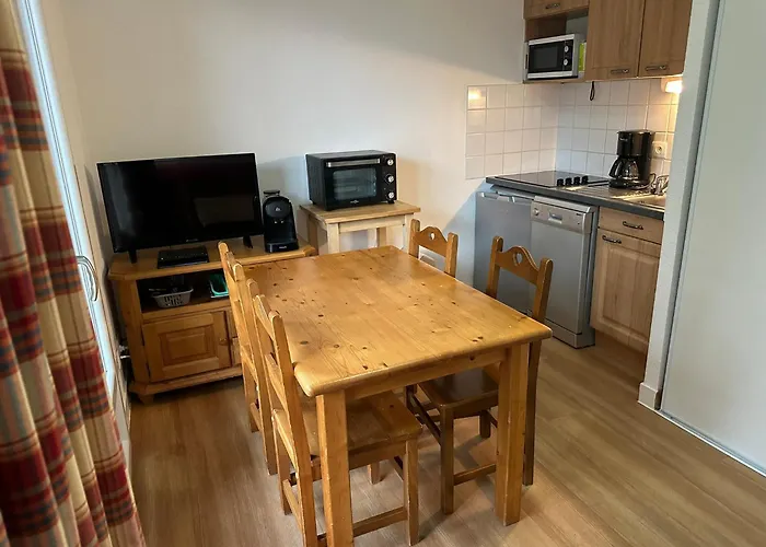 Ressourcez-vous au BOIS DE LA REINE Plusieurs appartements du 4 personnes 1 chambre au 8 personnes en duplex 3 chambres