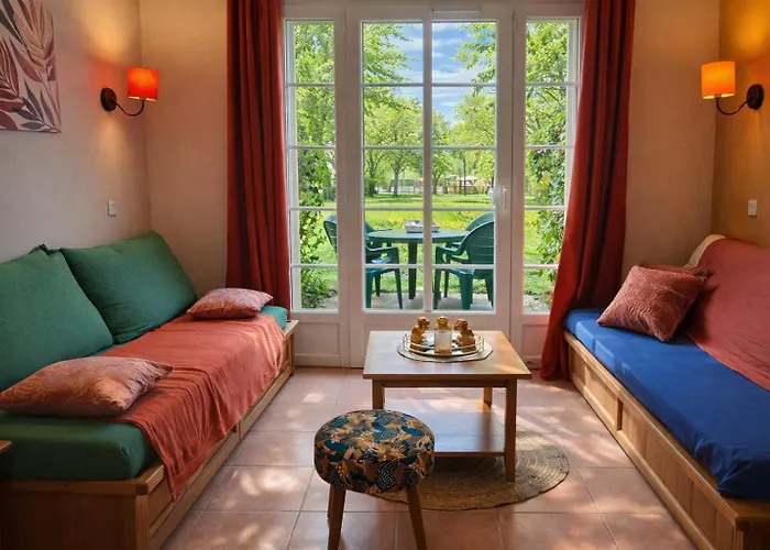 Duplex pour 2-4 personnes à Monflanquin - Piscine - Terrasse - Parking - Campagne - Lot-et-Garonne