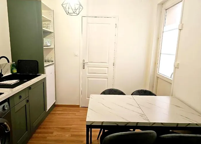Cosy appartement 45m2 vu et accès jardin commun