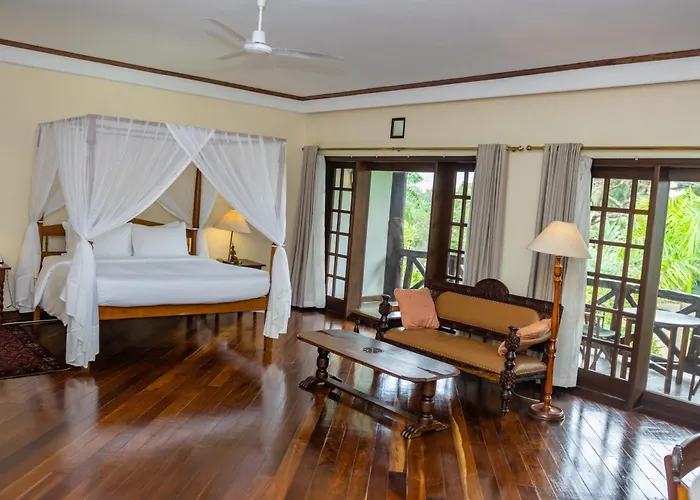 Safari Park Hotel