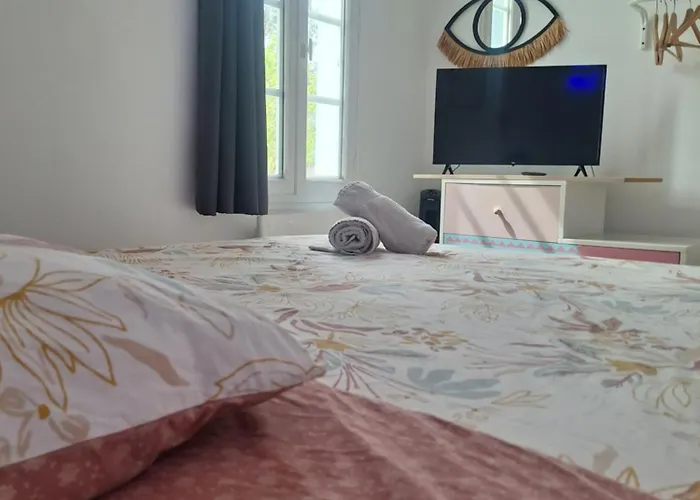La Pinède du Chéou, Piscine, Logement indépendant, Parking, Draps, Wifi fibre