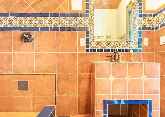 Heavenly Suite In Little Havana Free Parking