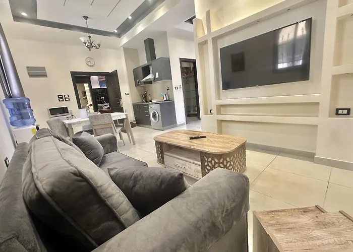 Villa Mira Guesthouse 2 - Downtown Central Amman - Al Diyrih