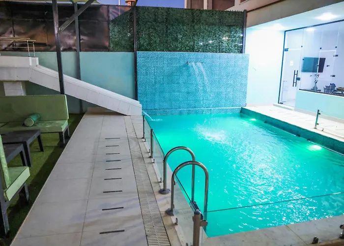Airport Chalet مزرعة وشاليه المطار