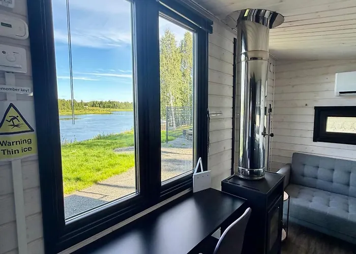 Aurora Forest Cabin