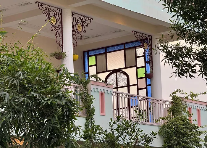 Da Bungalow - House Of Leisure