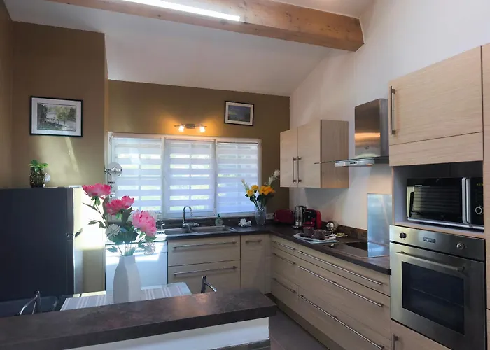 T2 Cosy avec Jardin Privé aux Portes de Cassis