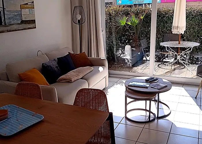 T3 rez-de-chaussée lumineux avec terrasse proche plage