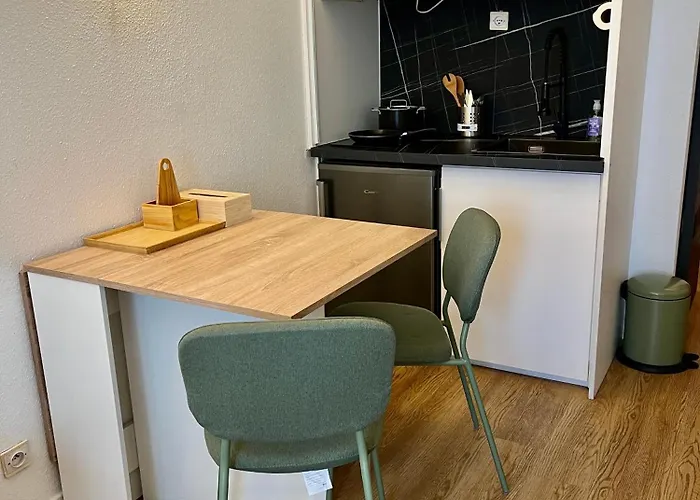 Ryan Homes Studio - in Aparthotel, La Défense