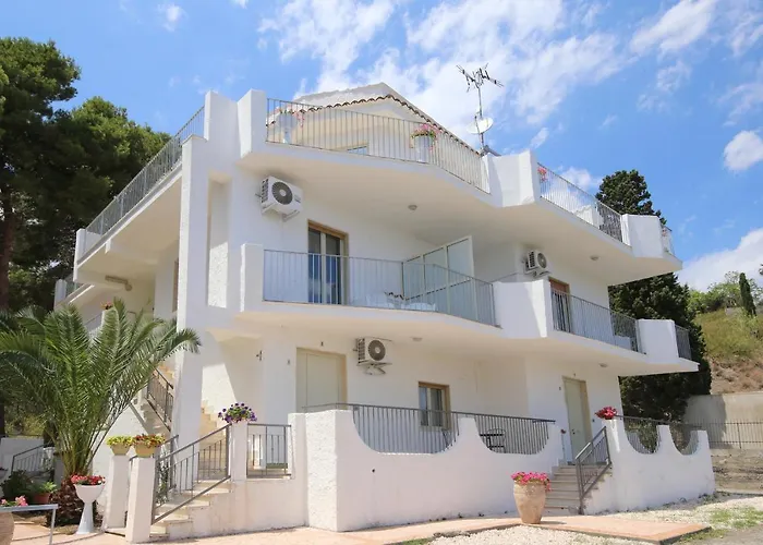 Villa Aurora