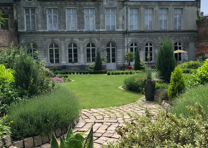 L' Particulier
