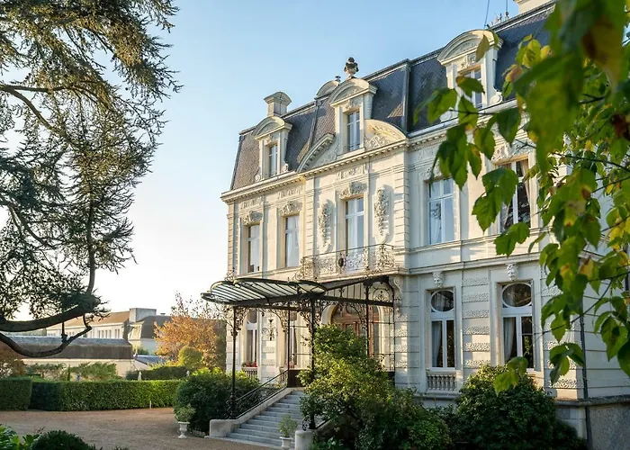  Château De Verrières&Spa