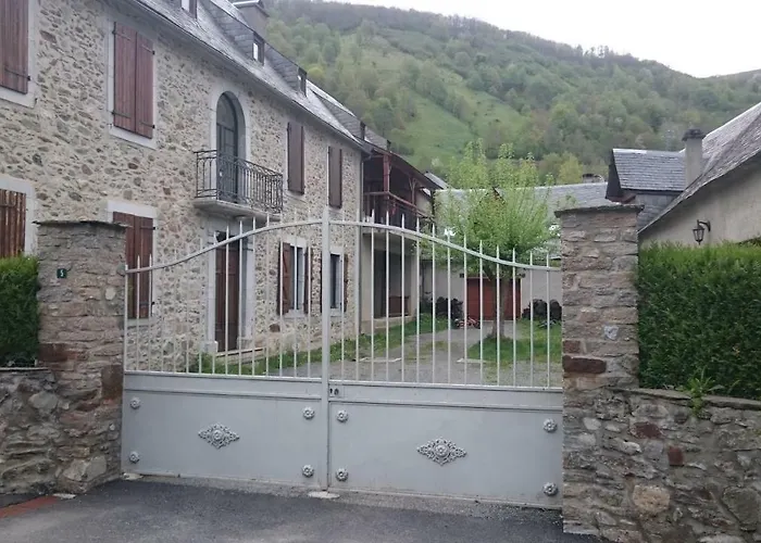 Maison De Village/Appartement De Charme Avec Exterieur